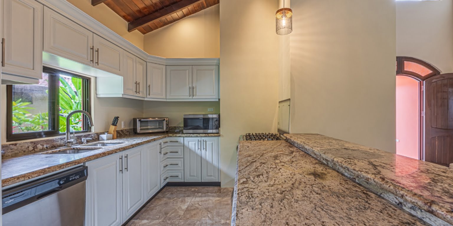 4H1A3604-HDR Extraordinary Luxury Estate with 4 Villas with Exquisite Detail & Whale’s Tail Views in Uvita Costa Rica