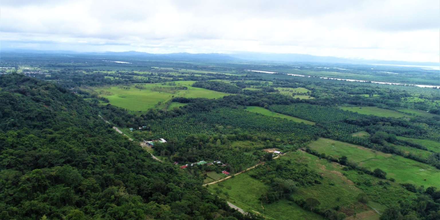 Expansive 9+ Acre Land with 360 Panoramic Views & Highway Frontage Perfect for Resort or Multiple Homes South of Ojochal Costa Rica