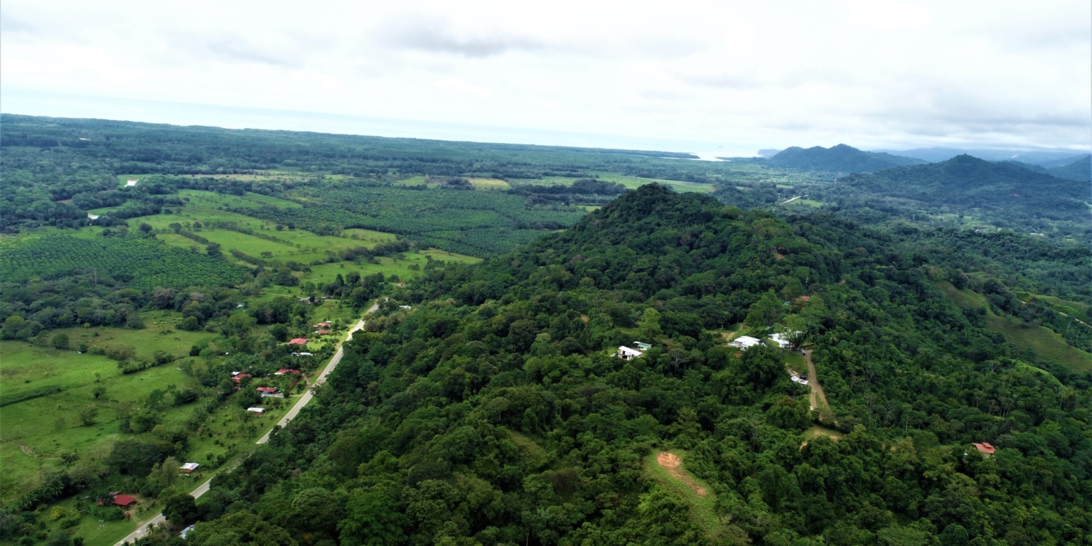 Expansive 9+ Acre Land with 360 Panoramic Views & Highway Frontage Perfect for Resort or Multiple Homes South of Ojochal Costa Rica