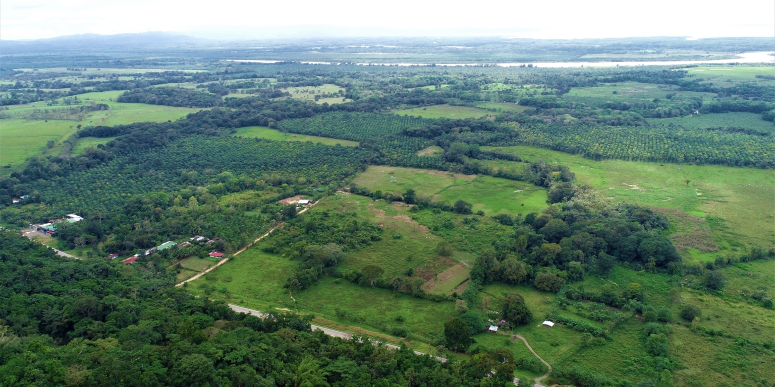Expansive 9+ Acre Land with 360 Panoramic Views & Highway Frontage Perfect for Resort or Multiple Homes South of Ojochal Costa Rica