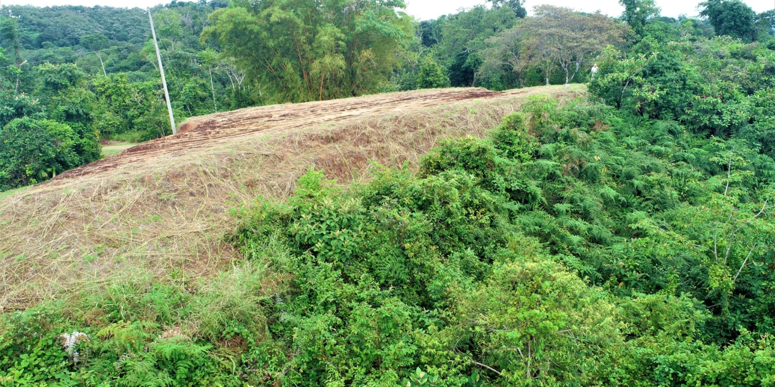 Expansive 9+ Acre Land with 360 Panoramic Views & Highway Frontage Perfect for Resort or Multiple Homes South of Ojochal Costa Rica