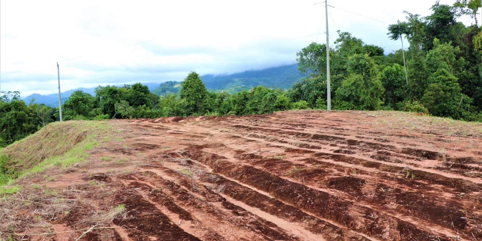 Expansive 9+ Acre Land with 360 Panoramic Views & Highway Frontage Perfect for Resort or Multiple Homes South of Ojochal Costa Rica