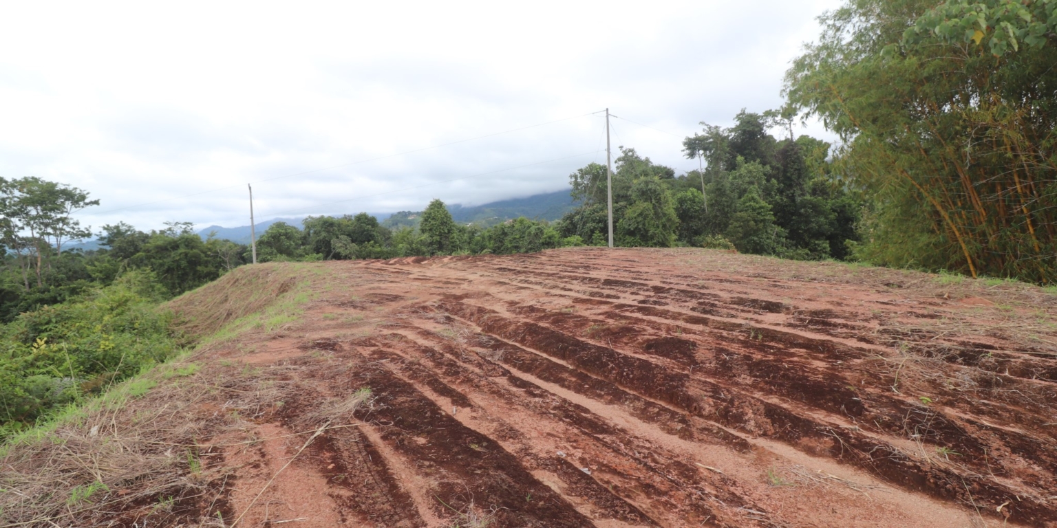 Expansive 9+ Acre Land with 360 Panoramic Views & Highway Frontage Perfect for Resort or Multiple Homes South of Ojochal Costa Rica