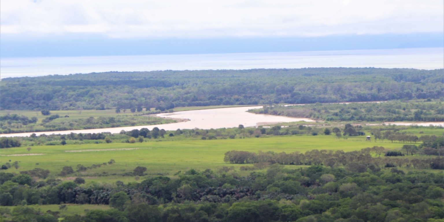 Expansive 9+ Acre Land with 360 Panoramic Views & Highway Frontage Perfect for Resort or Multiple Homes South of Ojochal Costa Rica