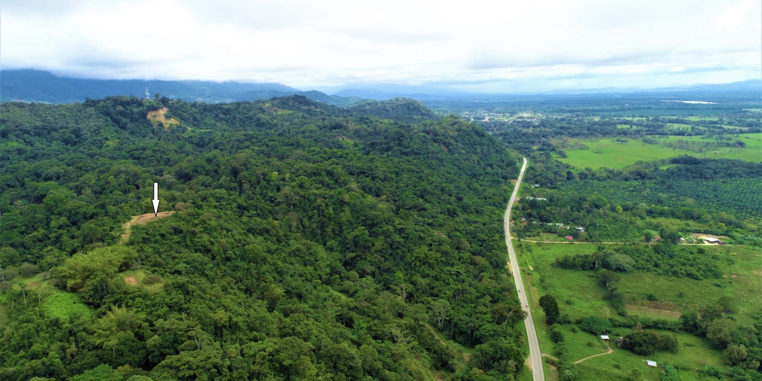 Expansive 9+ Acre Land with 360 Panoramic Views & Highway Frontage Perfect for Resort or Multiple Homes South of Ojochal Costa Rica
