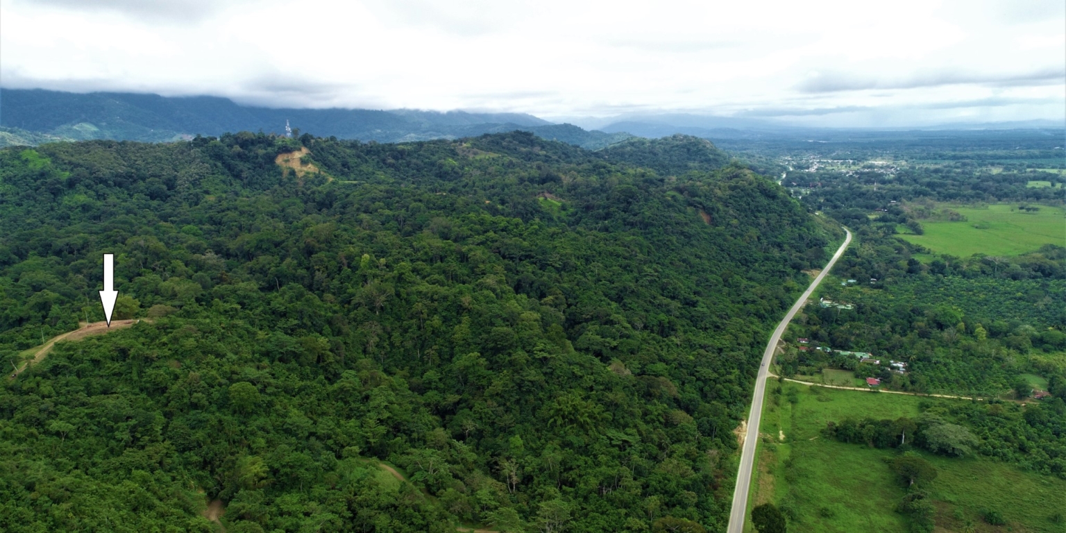 Expansive 9+ Acre Land with 360 Panoramic Views & Highway Frontage Perfect for Resort or Multiple Homes South of Ojochal Costa Rica