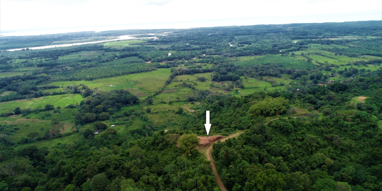 Expansive 9+ Acre Land with 360 Panoramic Views & Highway Frontage Perfect for Resort or Multiple Homes South of Ojochal Costa Rica
