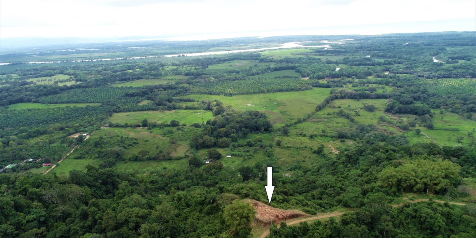 Expansive 9+ Acre Land with 360 Panoramic Views & Highway Frontage Perfect for Resort or Multiple Homes South of Ojochal Costa Rica