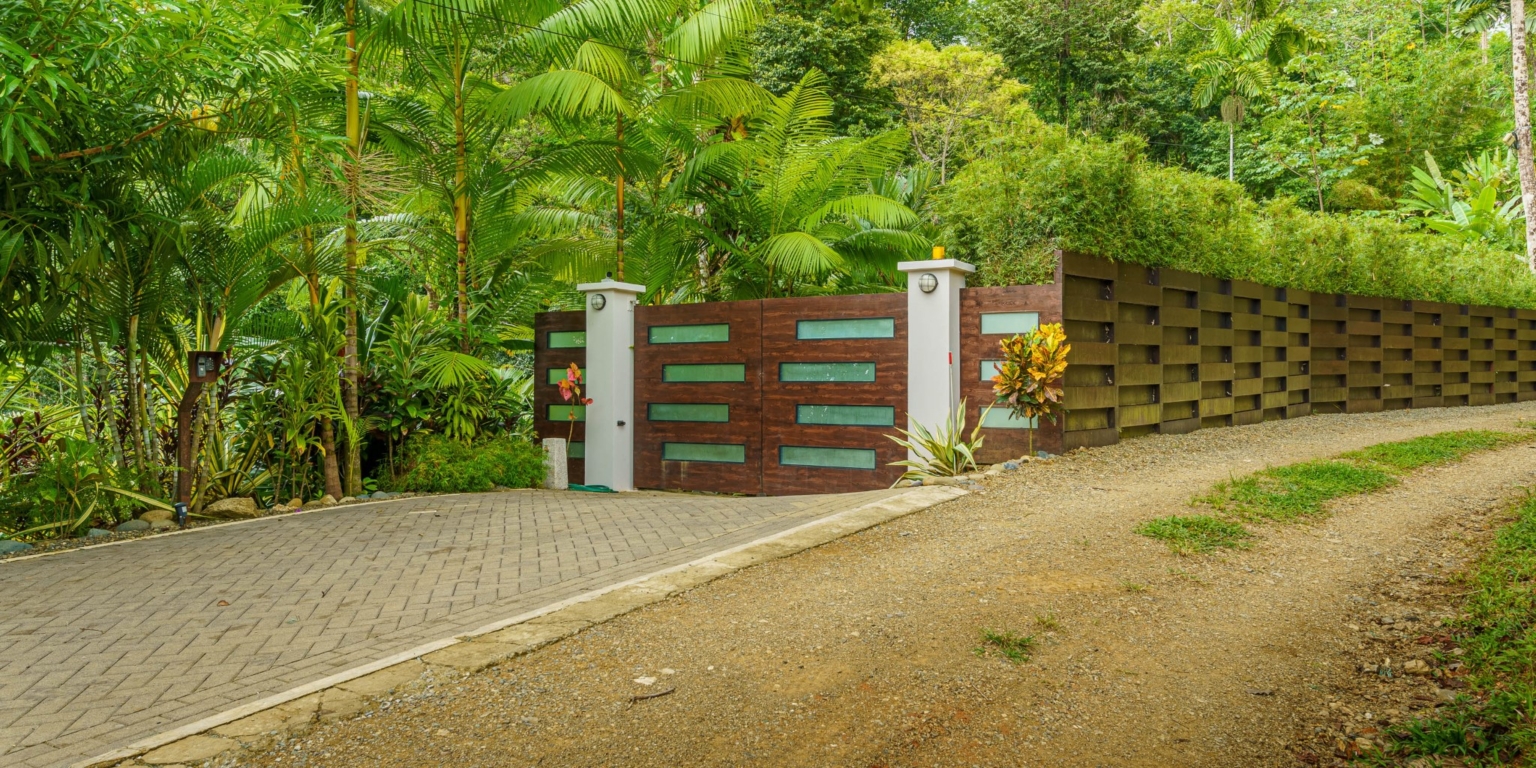 Luxury 4-Bedroom Home with Ocean View & Incredible Jungle Surroundings in Tropical Elegance above Uvita Costa Rica