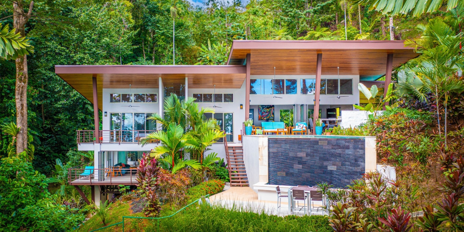 Luxury 4-Bedroom Home with Ocean View & Incredible Jungle Surroundings in Tropical Elegance above Uvita Costa Rica