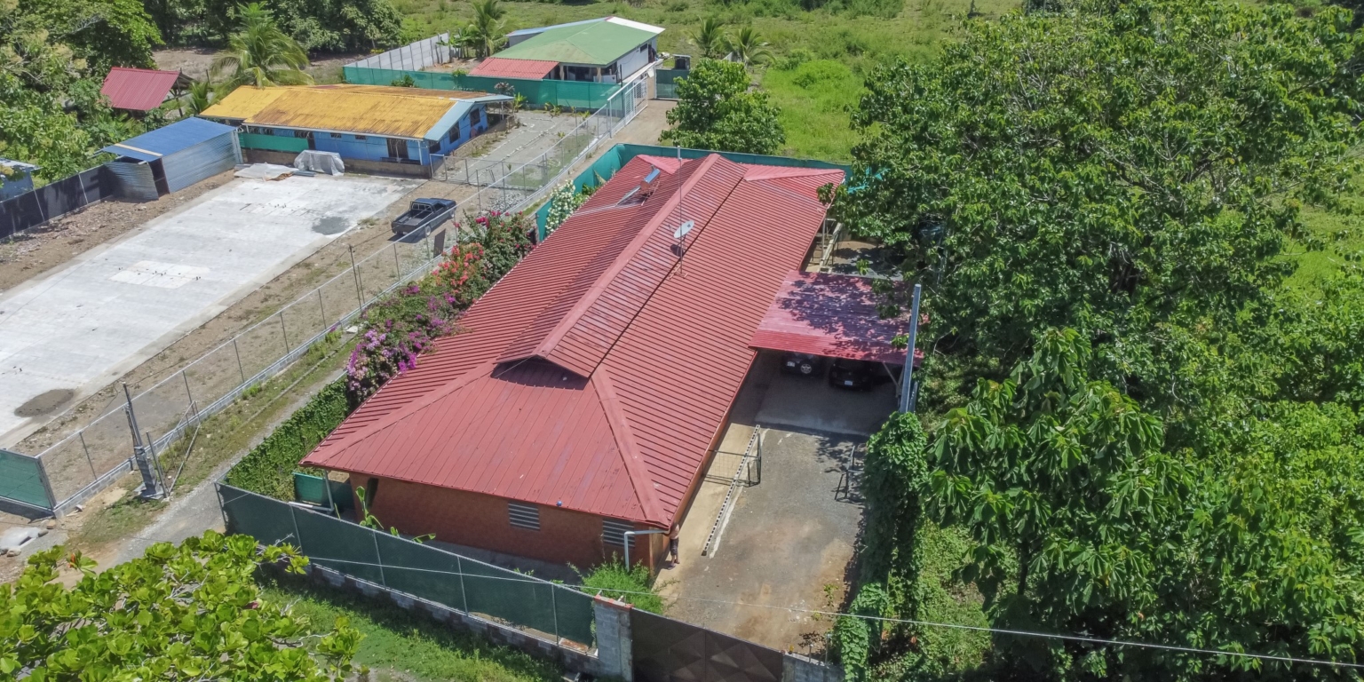 Matapalo 3 Three-Bedroom Home Walking Distance to the Beach in Matapalo near Dominical Costa Rica