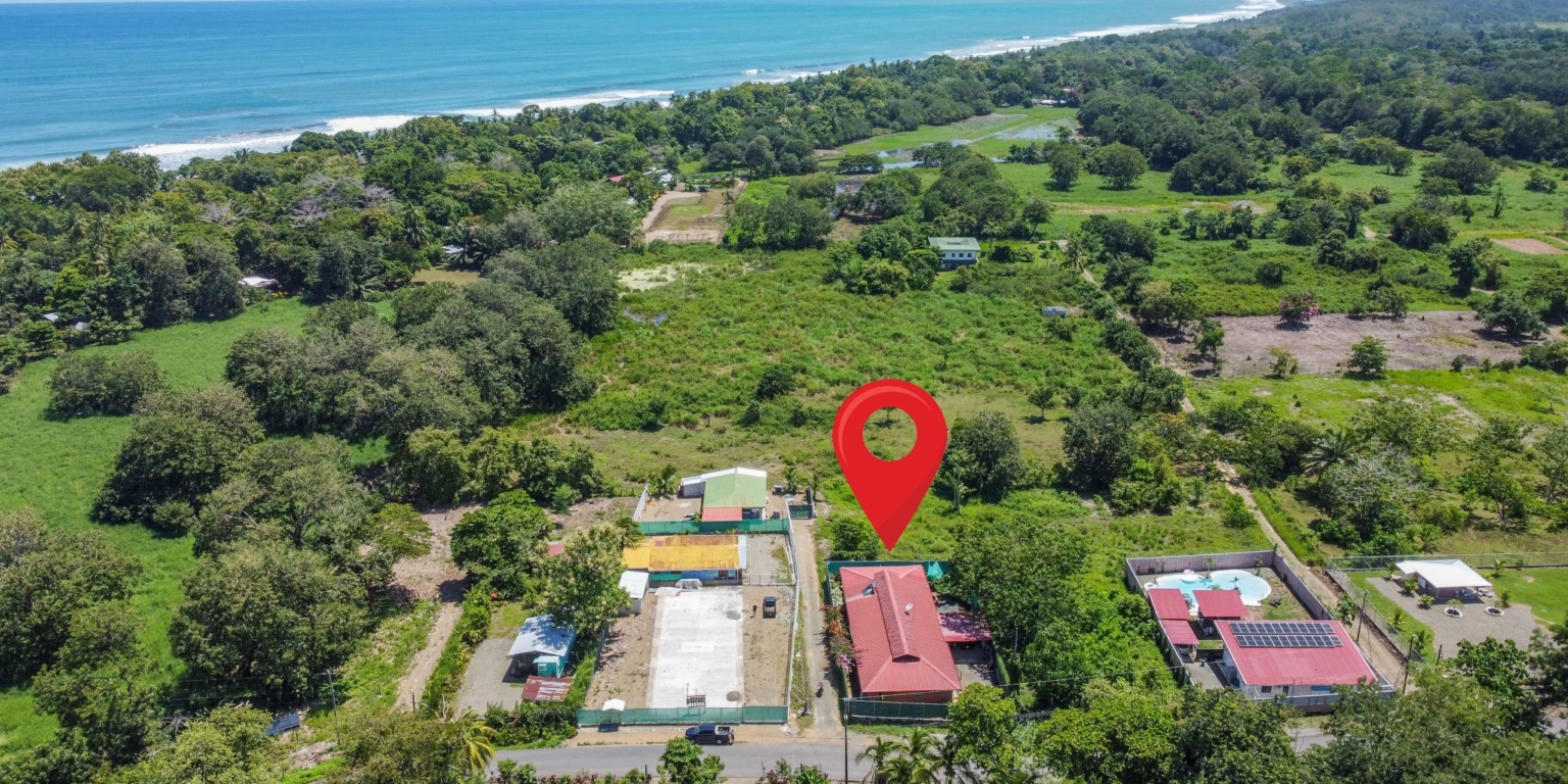 Matapalo 2 Three-Bedroom Home Walking Distance to the Beach in Matapalo near Dominical Costa Rica