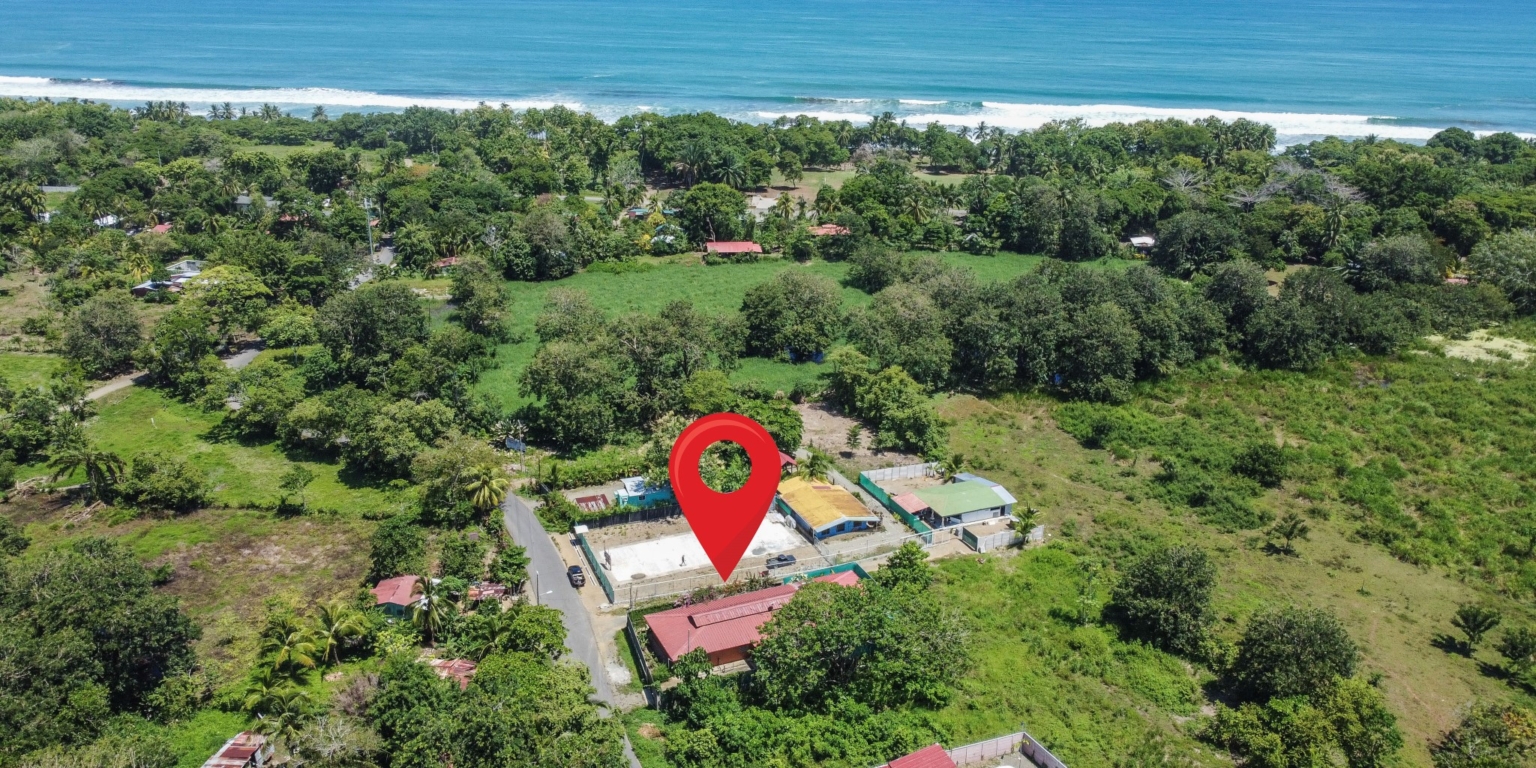 Matapalo 1 Three-Bedroom Home Walking Distance to the Beach in Matapalo near Dominical Costa Rica