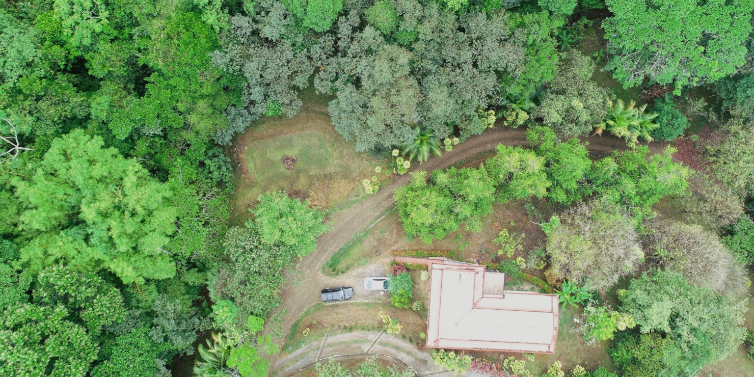1 (42) Home with 3-Bedrooms with River Border in Easy Access Location in Ojochal Costa Rica