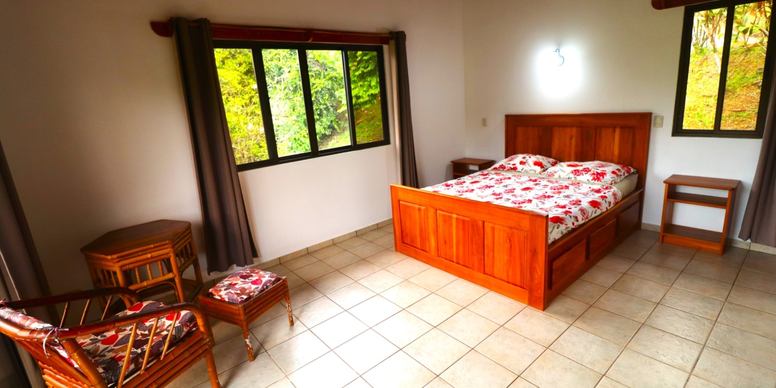1 (33) Home with 3-Bedrooms with River Border in Easy Access Location in Ojochal Costa Rica