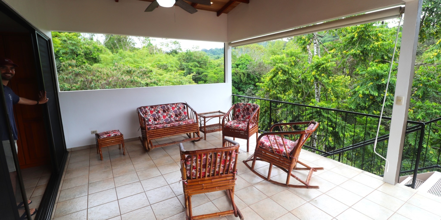 1 (23) Home with 3-Bedrooms with River Border in Easy Access Location in Ojochal Costa Rica