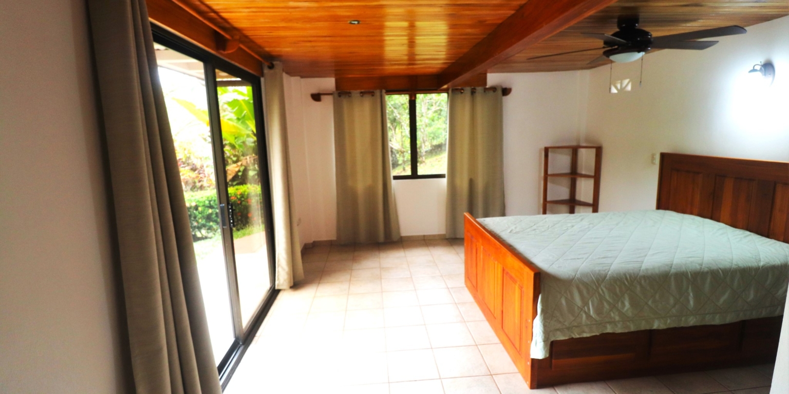 1 (18) Home with 3-Bedrooms with River Border in Easy Access Location in Ojochal Costa Rica
