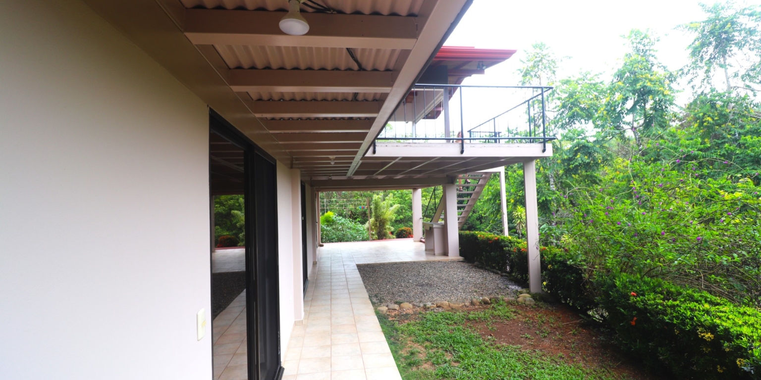 1 (12) Home with 3-Bedrooms with River Border in Easy Access Location in Ojochal Costa Rica