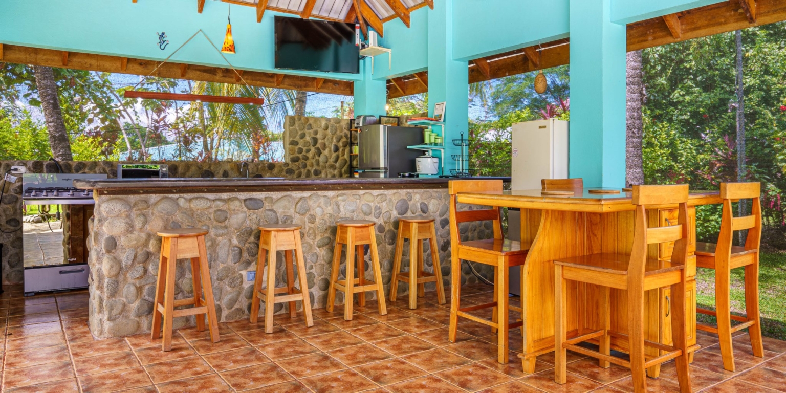 Turn Key, Central Location Casitas & Outstanding Villas in Ojochal Costa Rica Turn Key, Central Location Casitas & Outstanding Villas in Ojochal Costa Rica