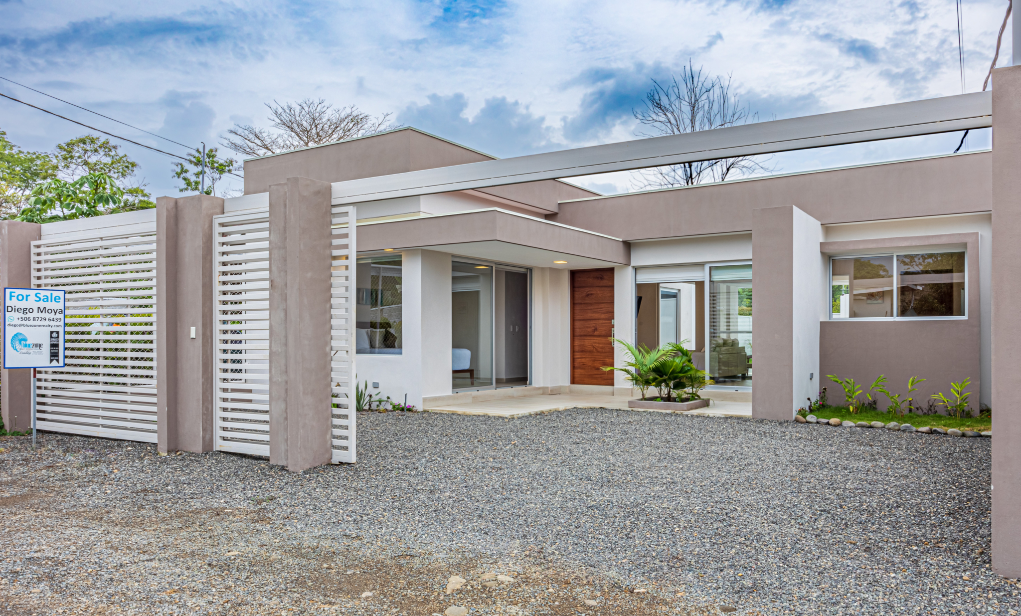 Brand New 2-Bedroom Home in Walk-To-Beach Location in Bahia near Uvita Costa Rica