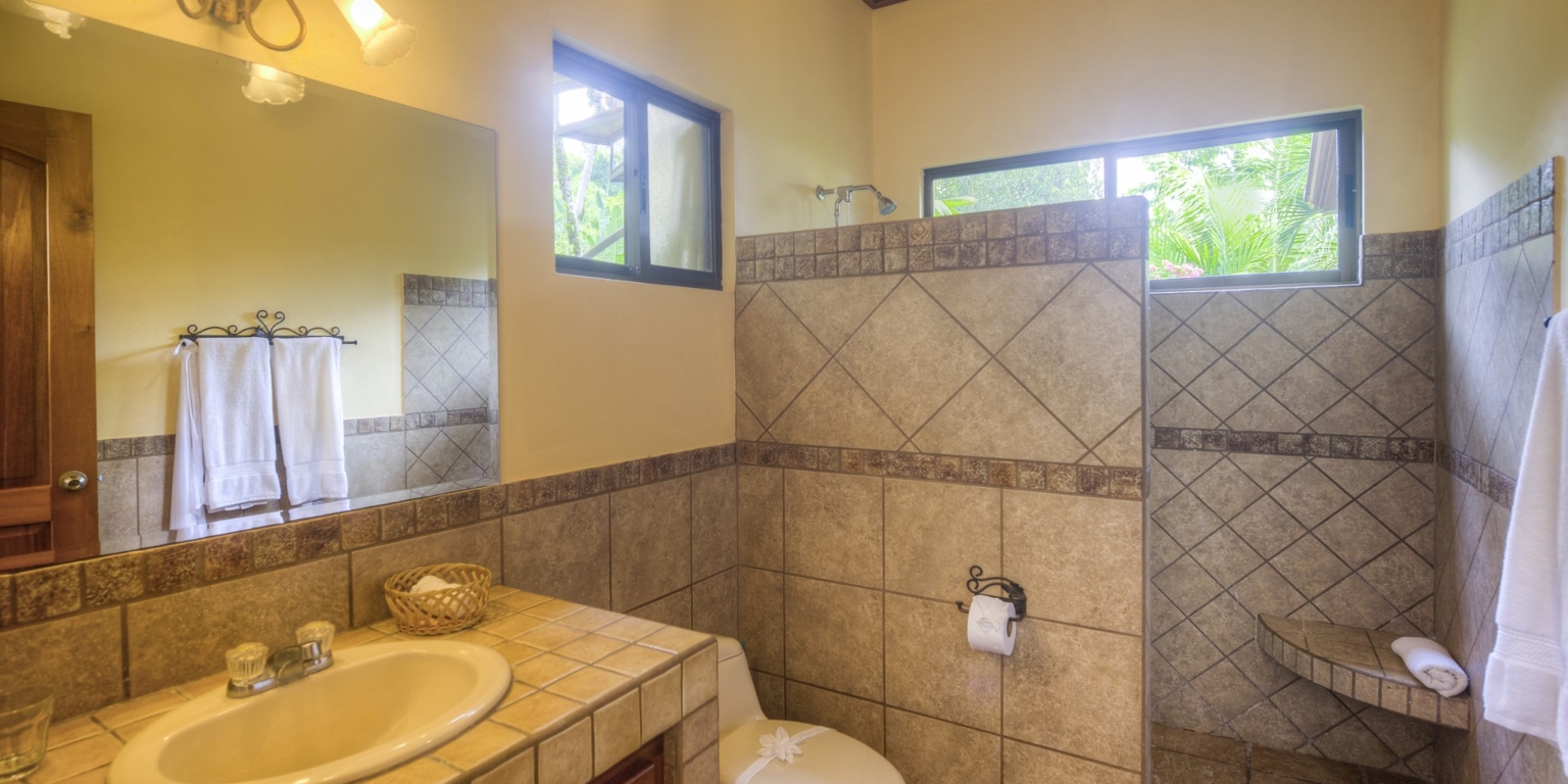Tropical Resort-Style Ocean View Estate with Pool, 4-Bedroom Home & Guest House in Dominical Costa Rica Tropical Resort-Style Ocean View Estate with Pool, 4-Bedroom Home & Guest House in Dominical Costa Rica