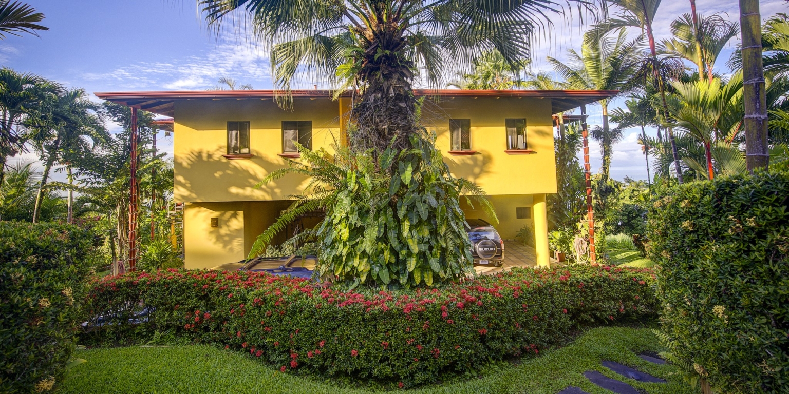 Tropical Resort-Style Ocean View Estate with Pool, 4-Bedroom Home & Guest House in Dominical Costa Rica Tropical Resort-Style Ocean View Estate with Pool, 4-Bedroom Home & Guest House in Dominical Costa Rica