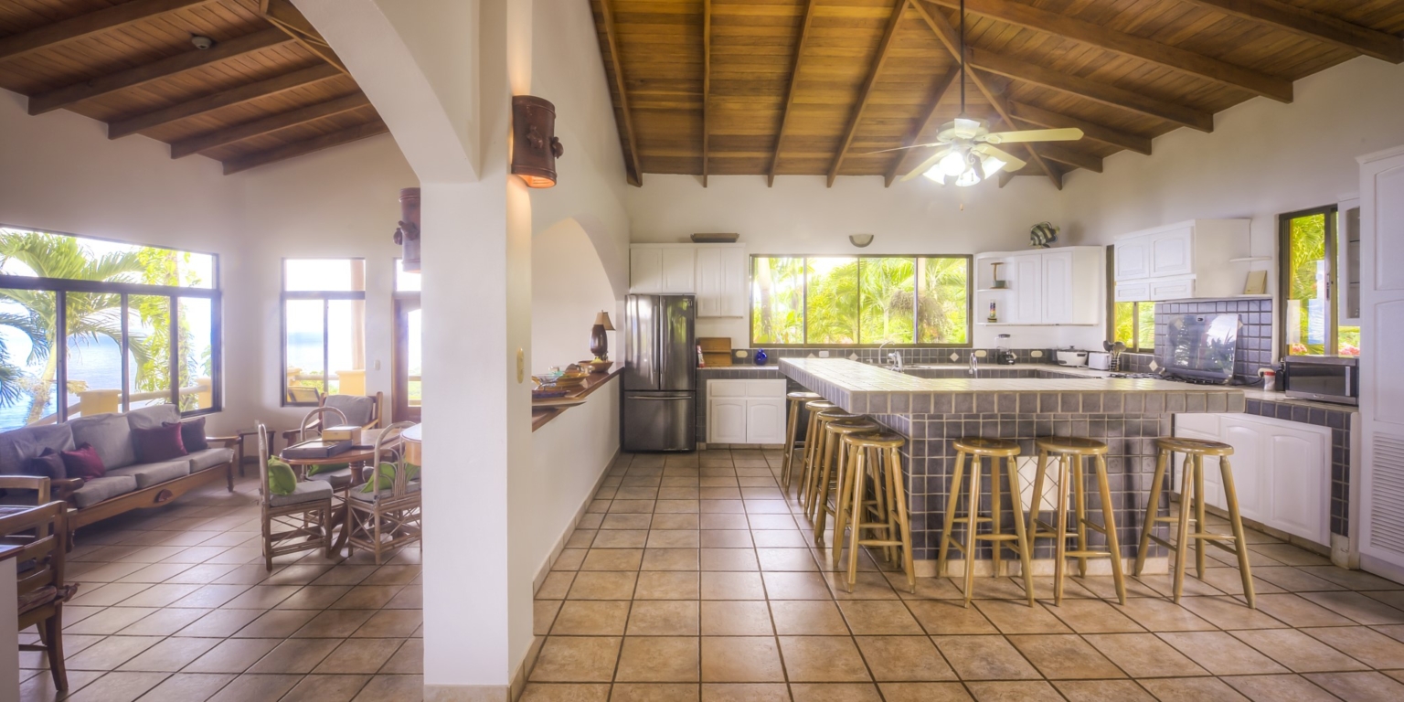 Tropical Resort-Style Ocean View Estate with Pool, 4-Bedroom Home & Guest House in Dominical Costa Rica Tropical Resort-Style Ocean View Estate with Pool, 4-Bedroom Home & Guest House in Dominical Costa Rica