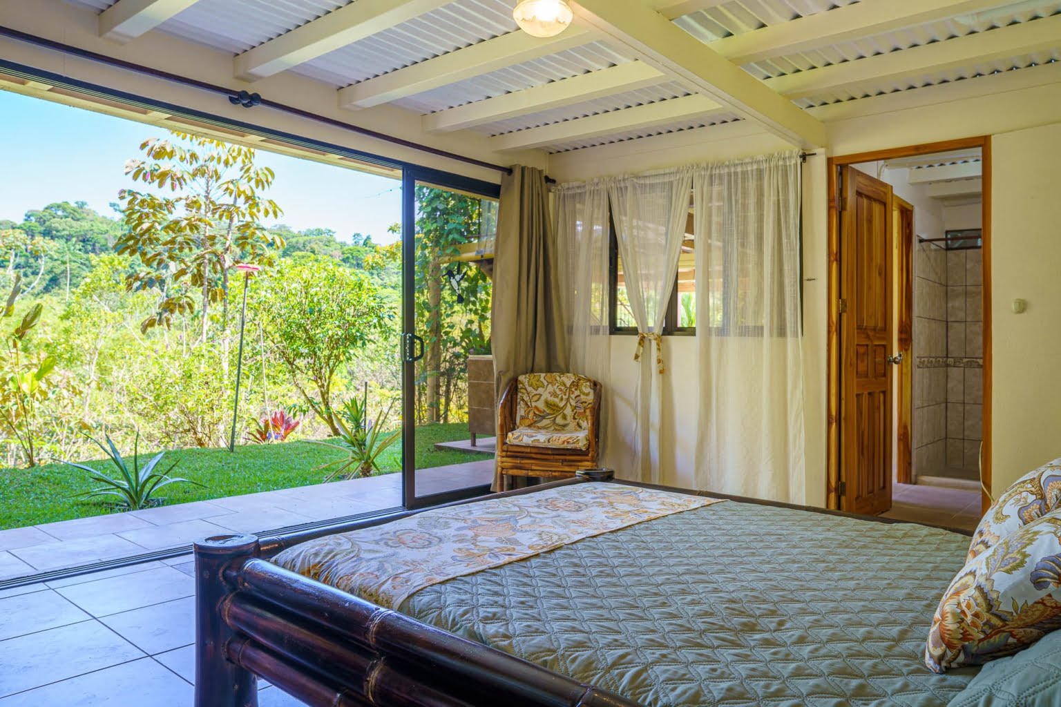 DSC08540-HDR Private Oasis 3-Bedroom Home in a Desirable Neighborhood in Ojochal Costa Rica