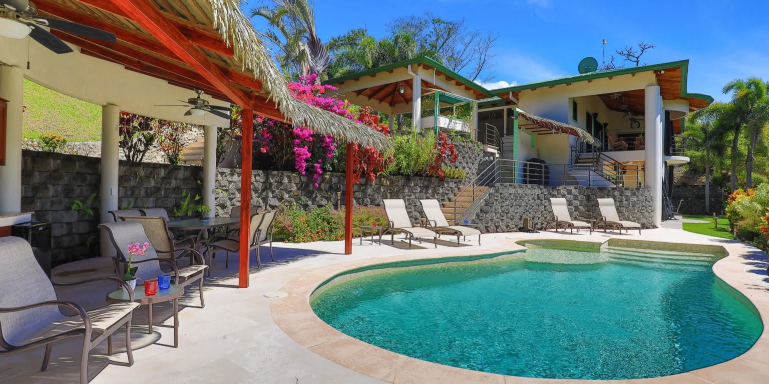 Relaxing & Elegant Beautiful 3-Bedroom Home with Mountain & Ocean Views in Chontales Costa Rica