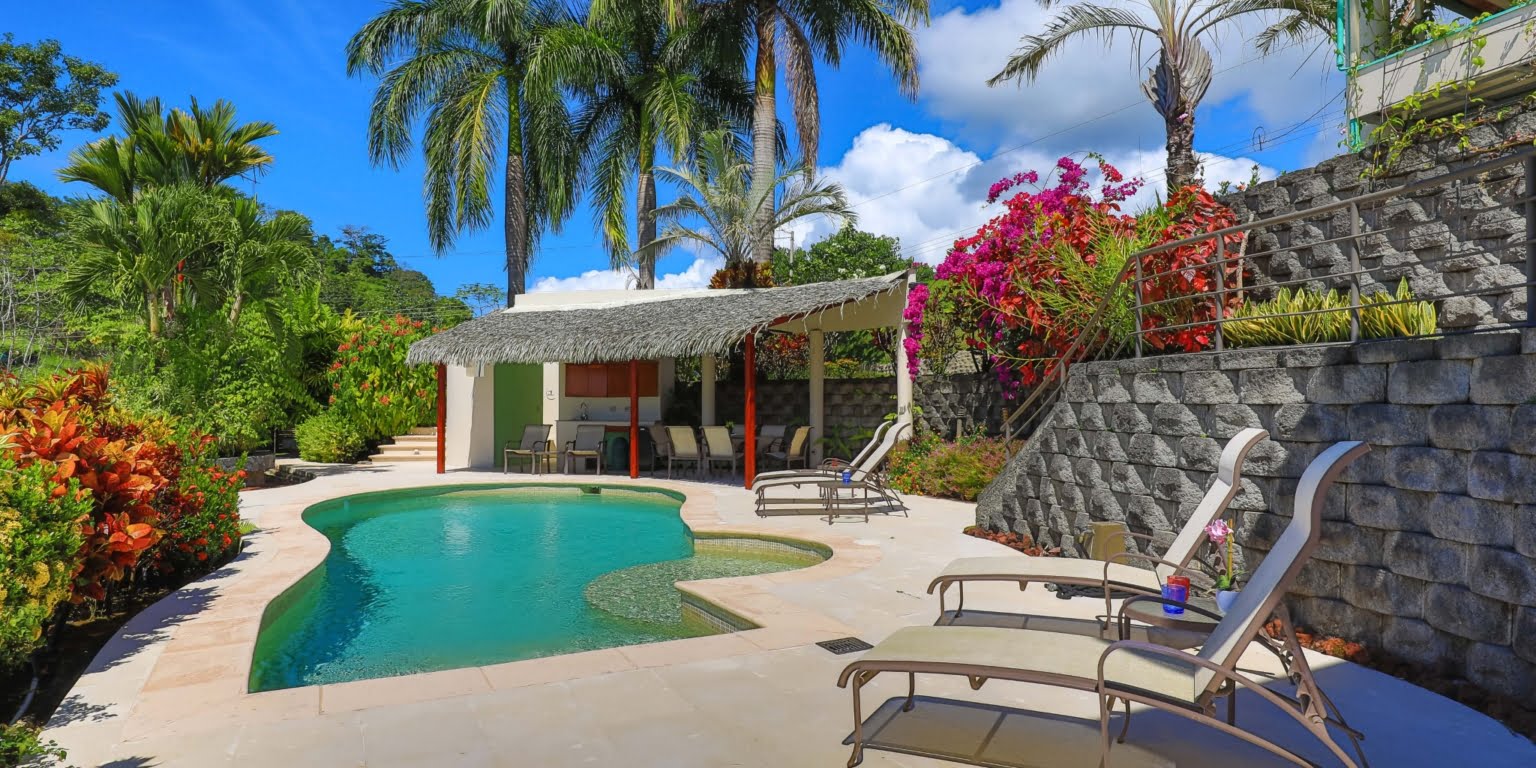 Relaxing & Elegant Beautiful 3-Bedroom Home with Mountain & Ocean Views in Chontales Costa Rica