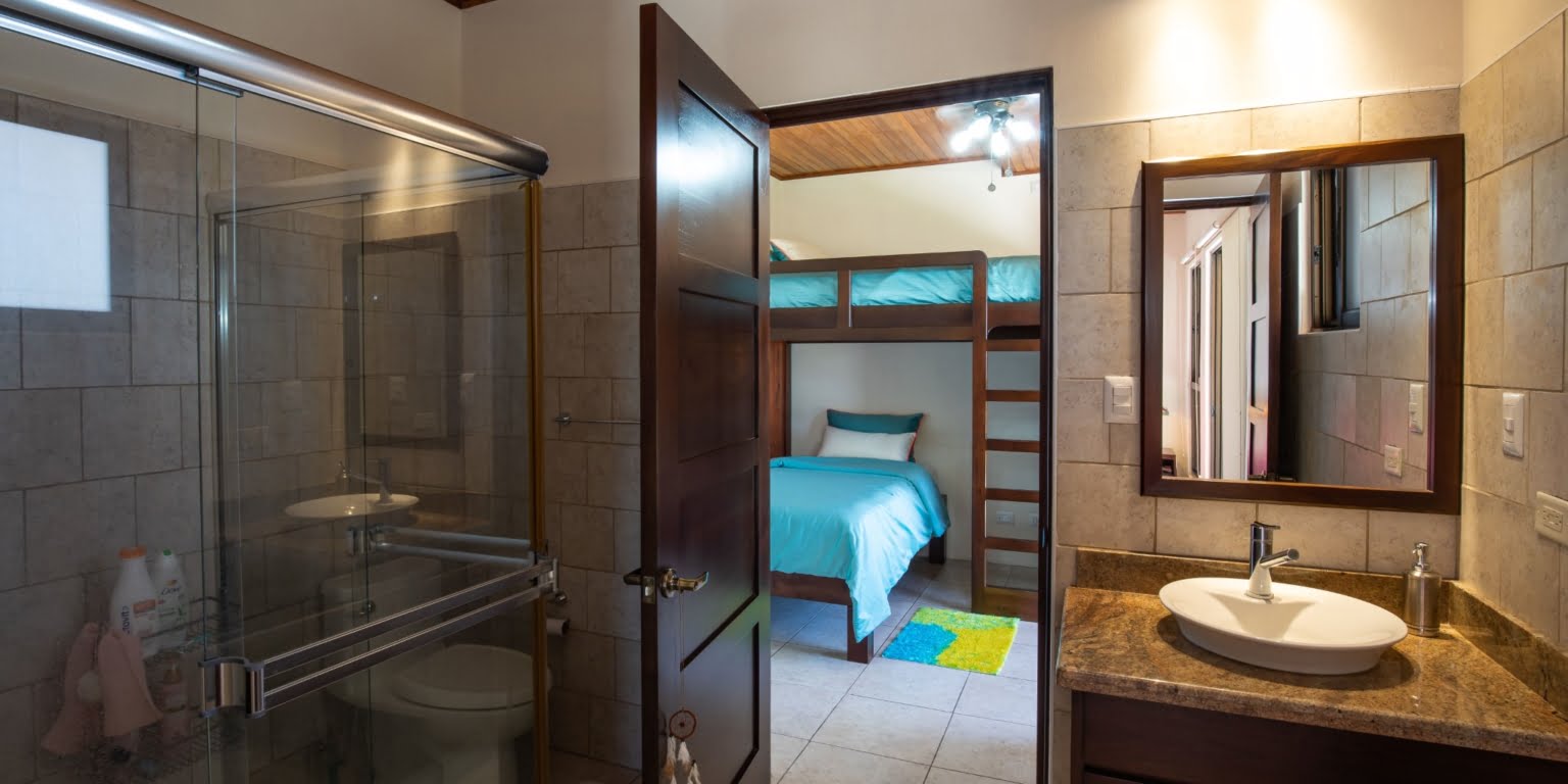 Relaxing & Elegant Beautiful 3-Bedroom Home with Mountain & Ocean Views in Chontales Costa Rica