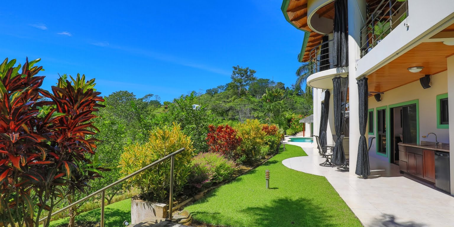 Relaxing & Elegant Beautiful 3-Bedroom Home with Mountain & Ocean Views in Chontales Costa Rica