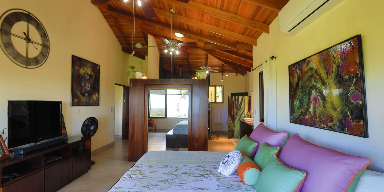 Relaxing & Elegant Beautiful 3-Bedroom Home with Mountain & Ocean Views in Chontales Costa Rica