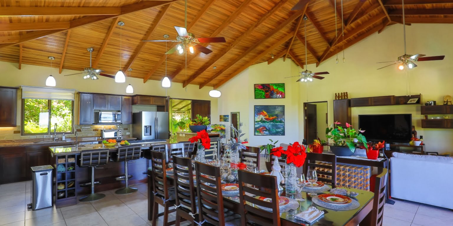 Relaxing & Elegant Beautiful 3-Bedroom Home with Mountain & Ocean Views in Chontales Costa Rica