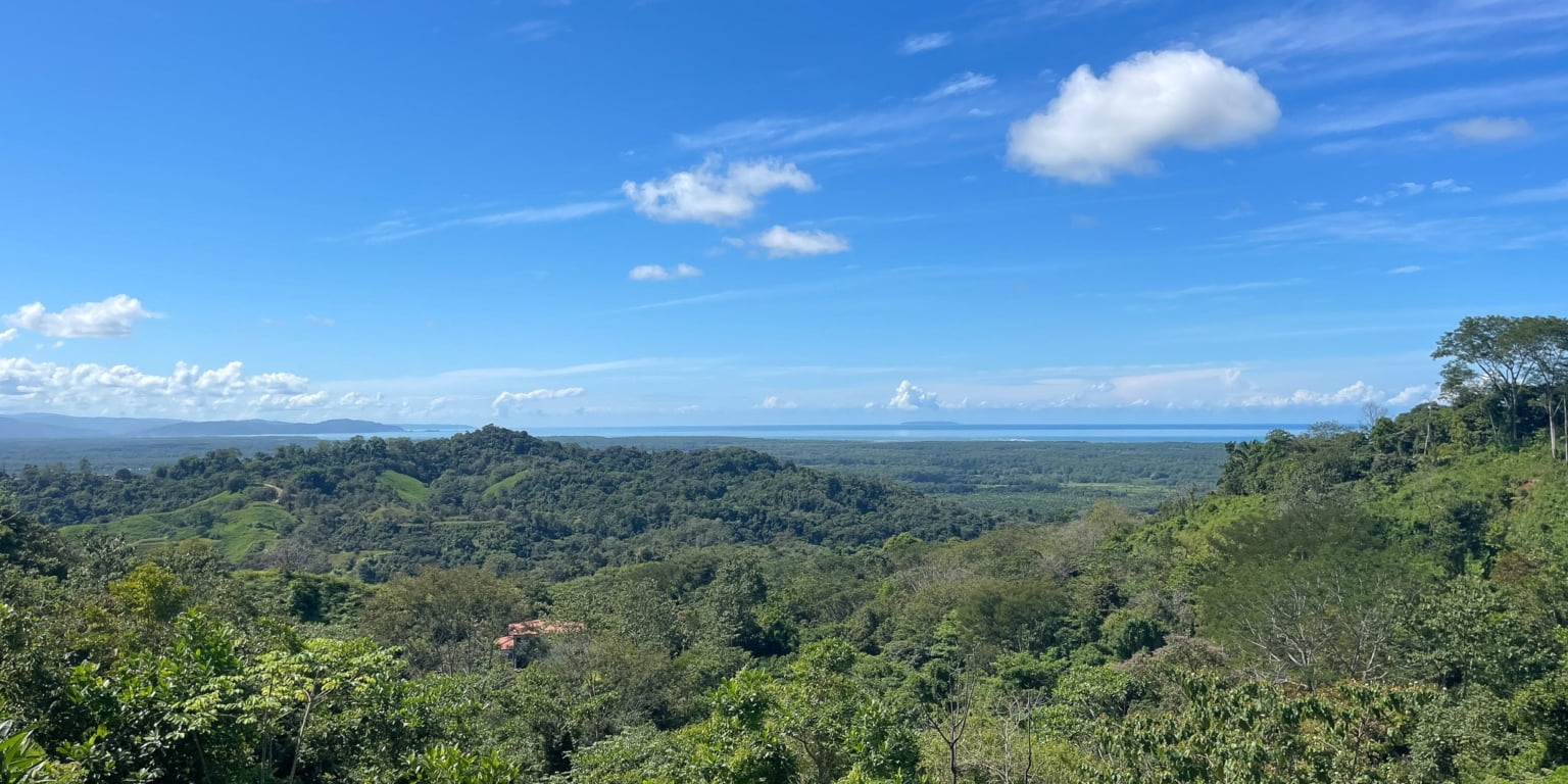 Beautiful 3-Bedroom Home with Mountain & Ocean Views in Chontales Costa Rica