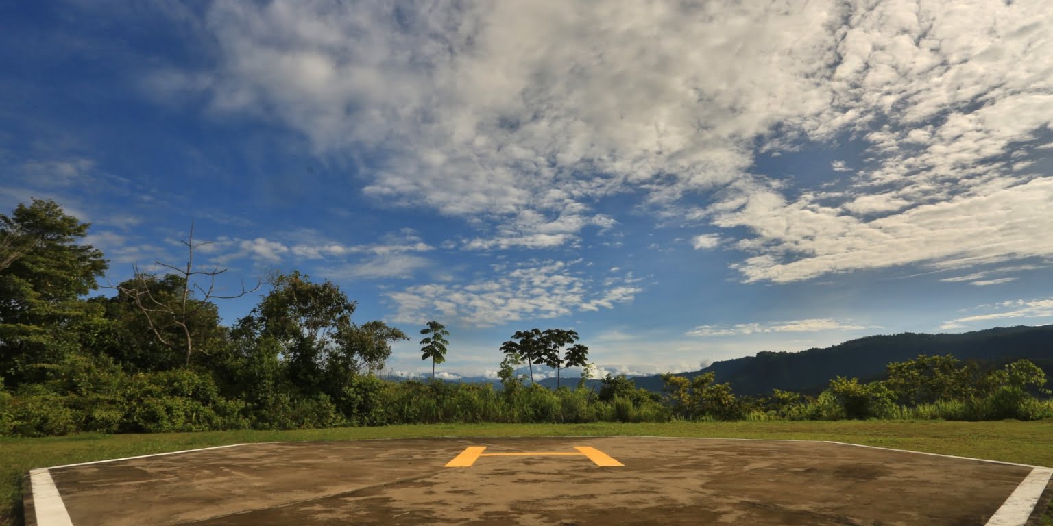 Stunning 4-Bedroom Luxury Home with Incredible Outdoor Space including Whale Tail View, Firepit & Infinity Pool in Costa Verde Estates above Dominicalito Costa Rica