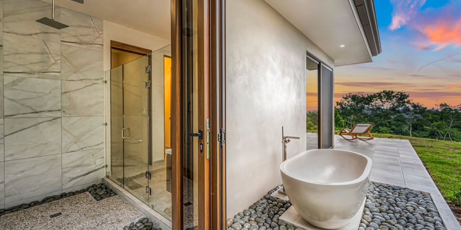 Stunning Brand New Luxury Ocean View 3-Bedroom Home with High-End Finishes in Ojochal Costa Rica Stunning Brand New Luxury Ocean View 3-Bedroom Home with High-End Finishes in Ojochal Costa Rica