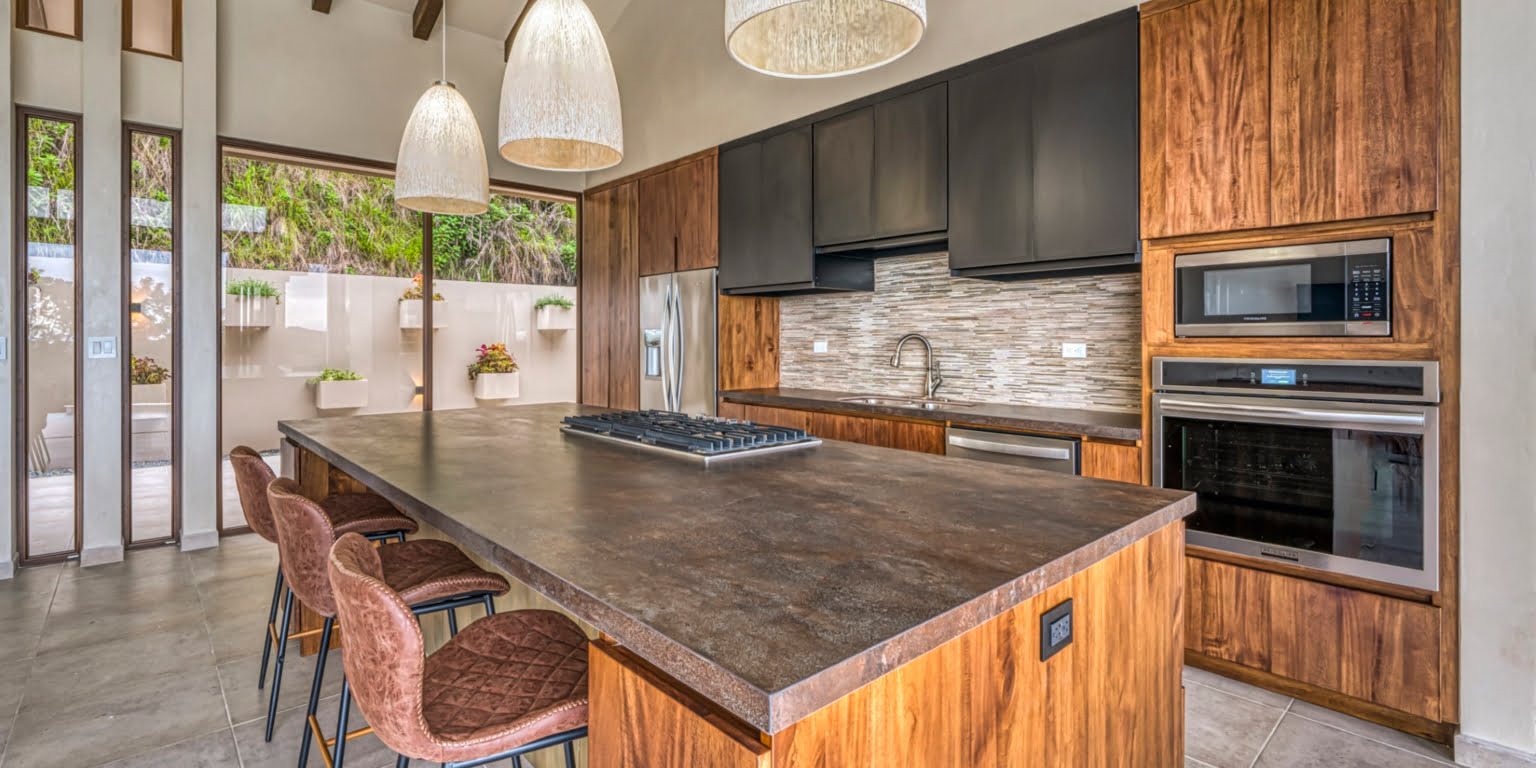 Stunning Brand New Luxury Ocean View 3-Bedroom Home with High-End Finishes in Ojochal Costa Rica Stunning Brand New Luxury Ocean View 3-Bedroom Home with High-End Finishes in Ojochal Costa Rica