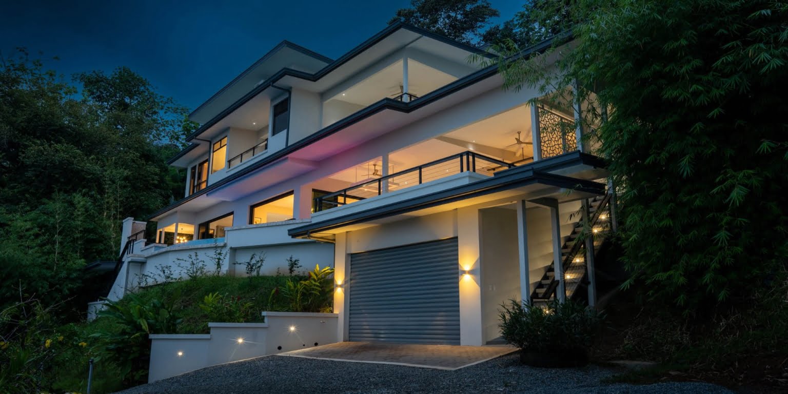 Luxury Ocean View 6-Bedroom Villa as an Exceptional Investment Opportunity