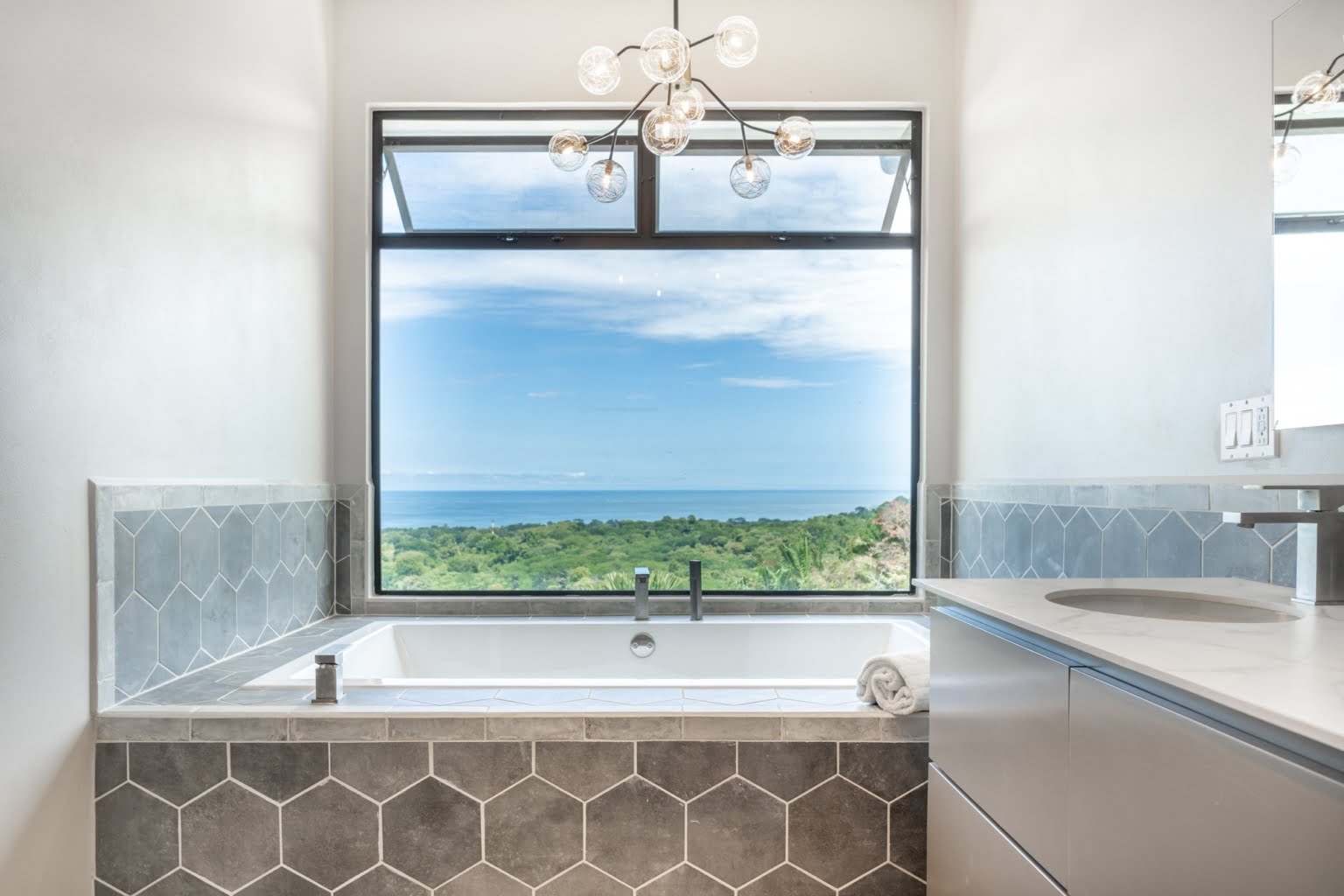 Luxury Ocean View 6-Bedroom Villa as an Exceptional Investment Opportunity