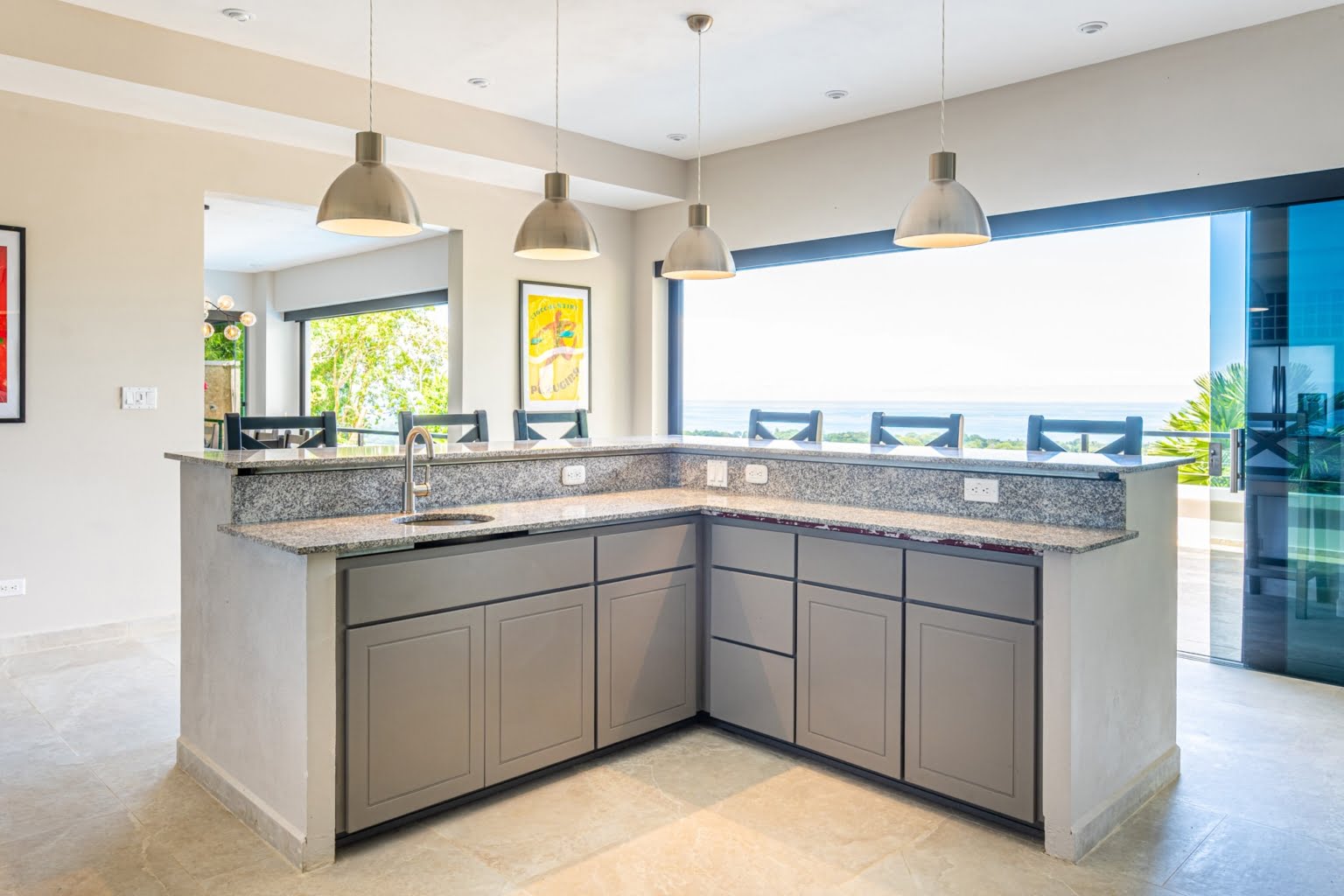 Luxury Ocean View 6-Bedroom Villa as an Exceptional Investment Opportunity