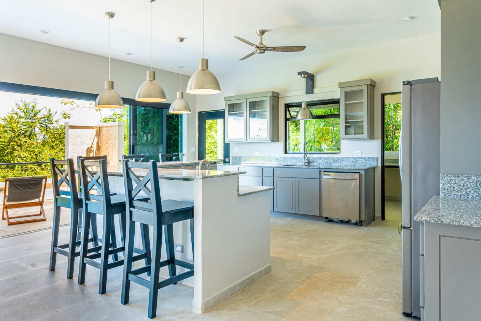 Luxury Ocean View 6-Bedroom Villa as an Exceptional Investment Opportunity
