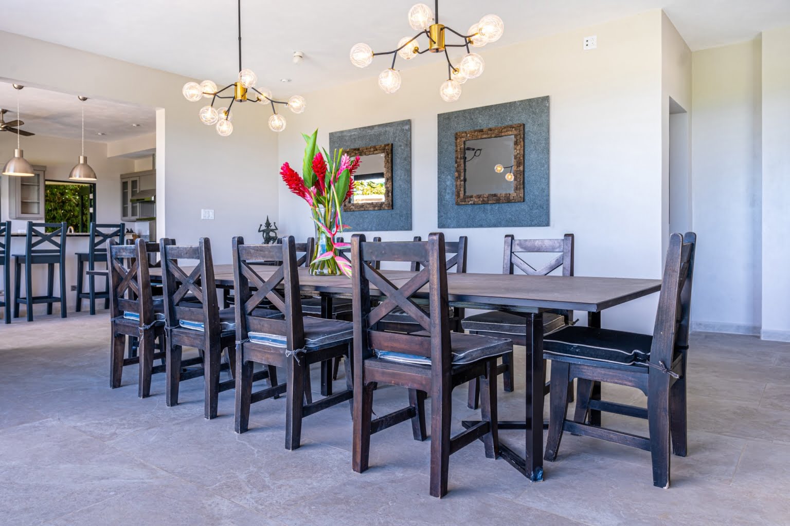 Luxury Ocean View 6-Bedroom Villa as an Exceptional Investment Opportunity