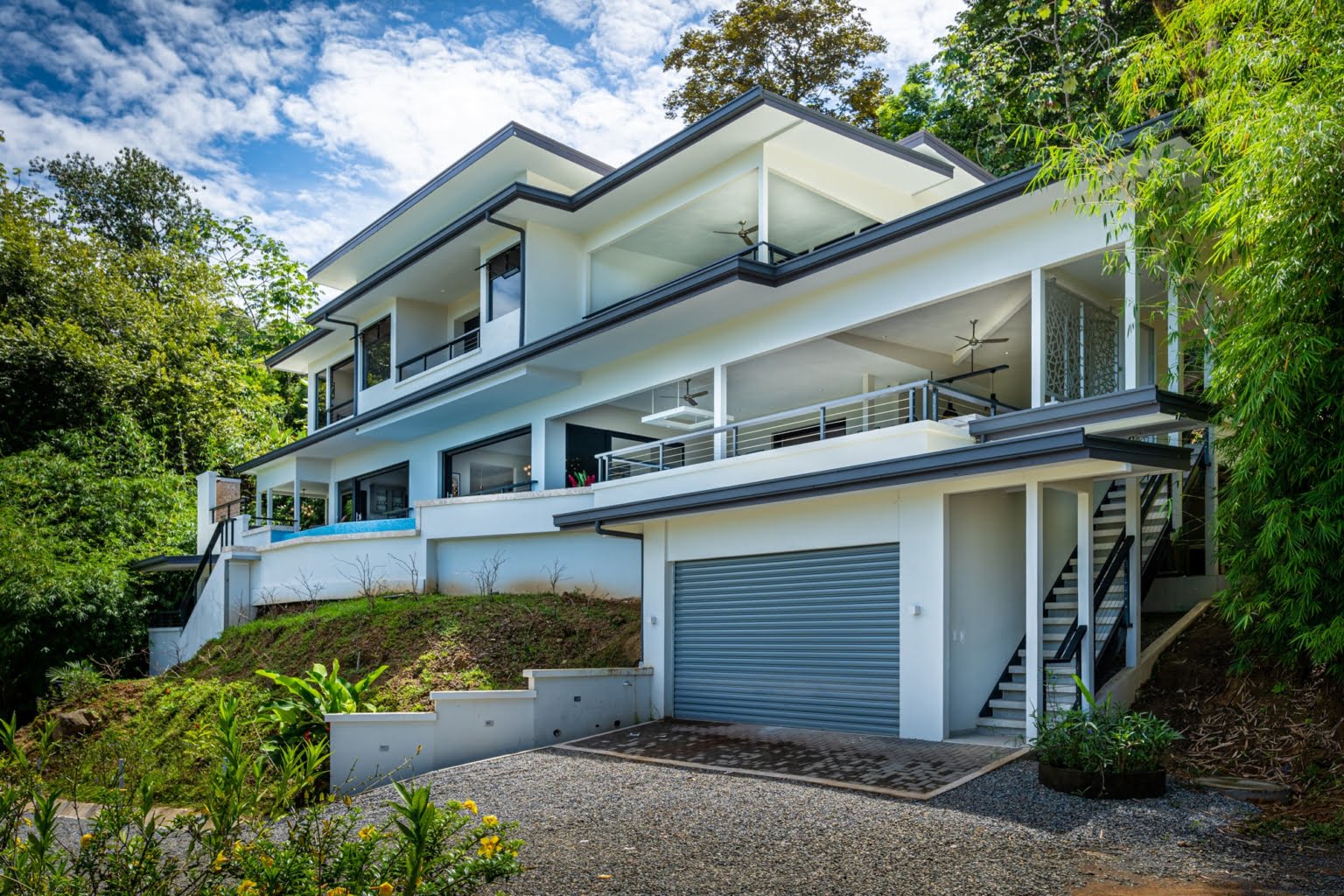 Luxury Ocean View 6-Bedroom Villa as an Exceptional Investment Opportunity