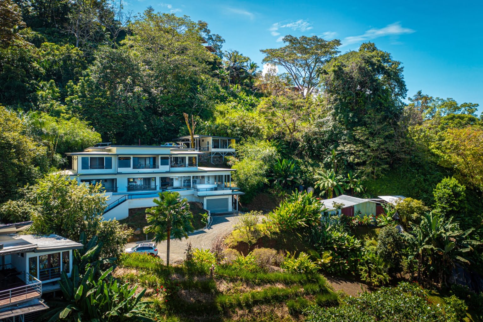 Luxury Ocean View 6-Bedroom Villa as an Exceptional Investment Opportunity