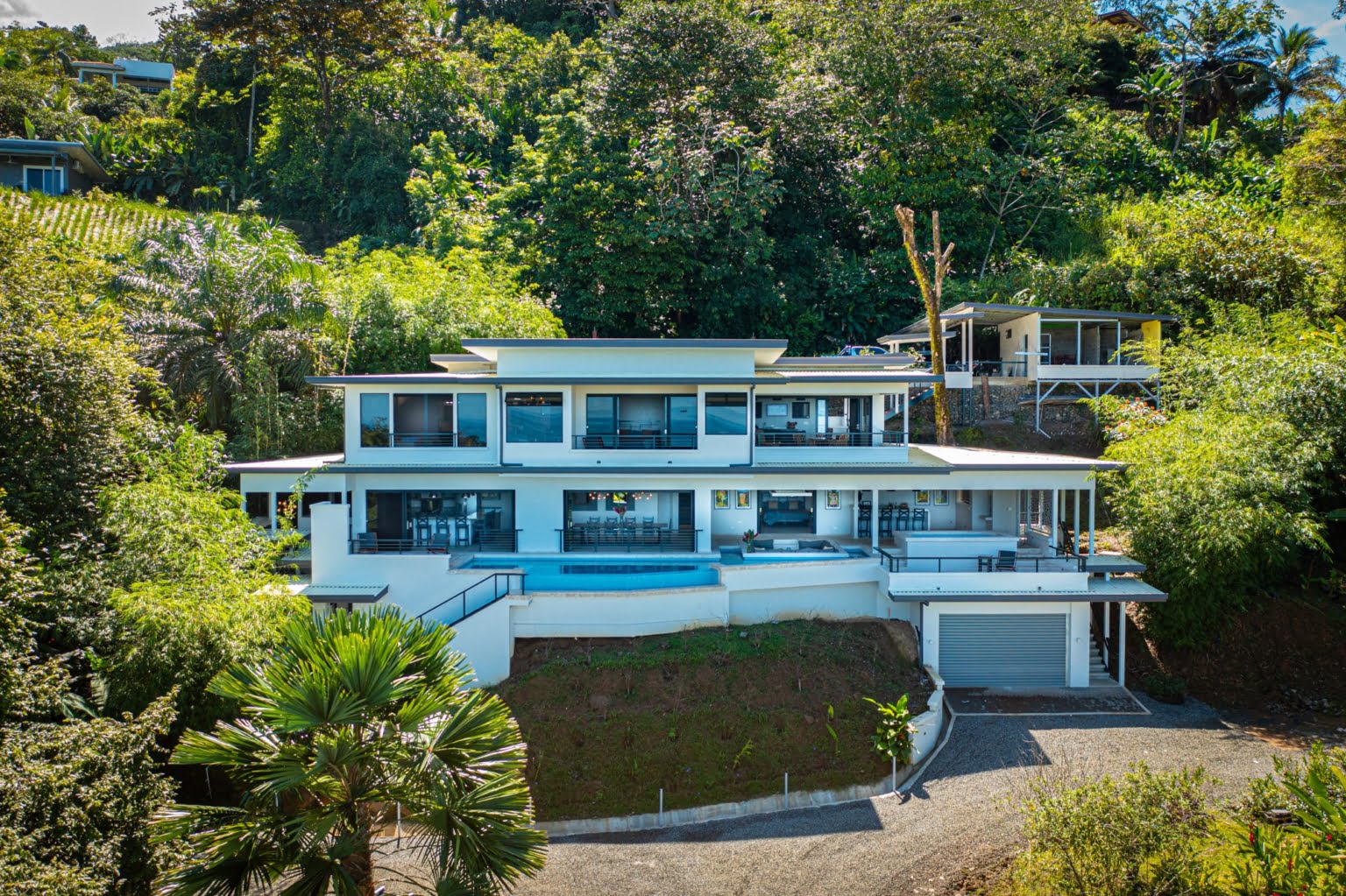 Luxury Ocean View 6-Bedroom Villa as an Exceptional Investment Opportunity