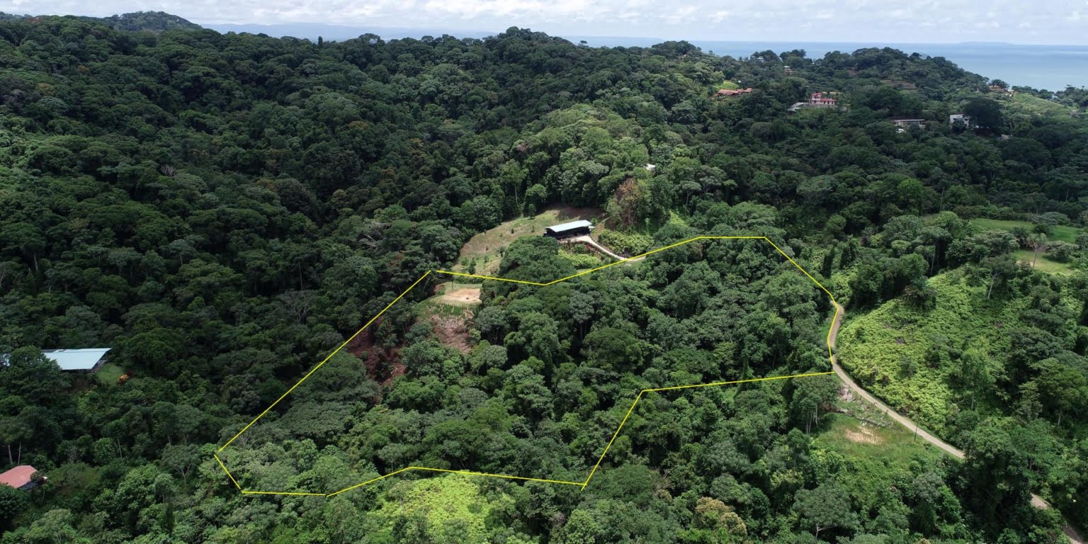 4.6 Acre Mountain-View Lot with Creek, Jungle & ASADA Water, Ready to Build in Finca Maranon in Ojochal Costa Rica 4.6 Acre Mountain-View Lot with Creek, Jungle & ASADA Water, Ready to Build in Finca Maranon in Ojochal Costa Rica