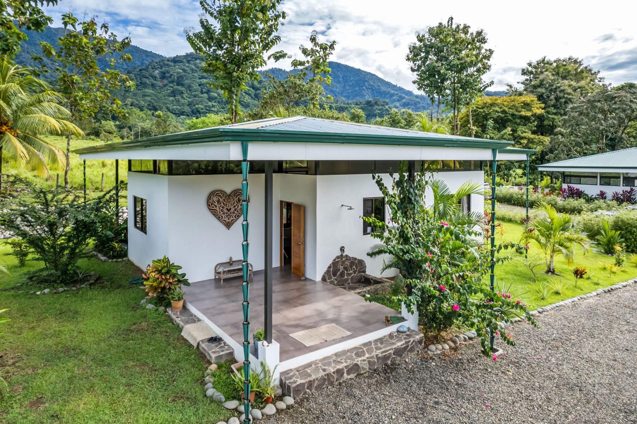 3-Bedroom Home with Separate Workshop/Office Space & Stunning Views of the Lush Mountains in Easy-Access Location in Ojochal Costa Rica 3-Bedroom Home with Separate Workshop/Office Space & Stunning Views of the Lush Mountains in Easy-Access Location in Ojochal Costa Rica