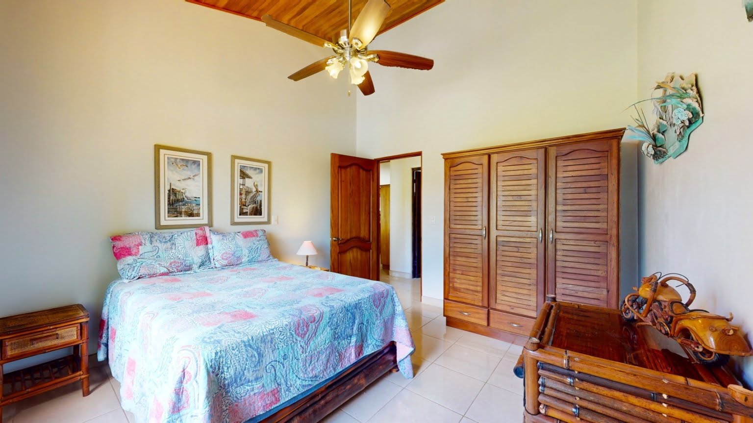 Comfy 2-Bedroom Ocean View Home with Pool on 8.5 Acres near Playa Ventanas in Ojochal Costa Rica