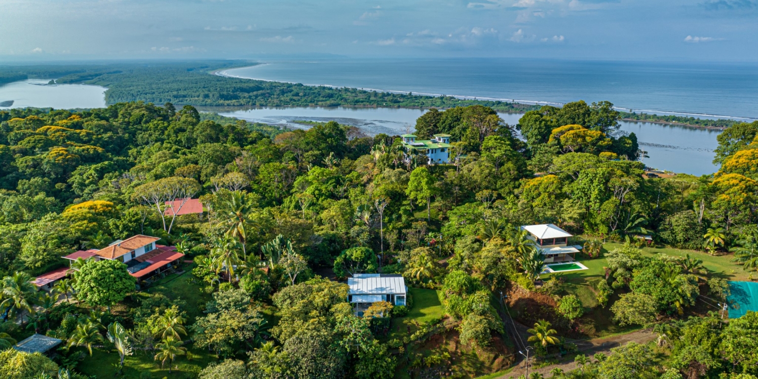 Stunning Mountain & Ocean View Home in Easy Access Location in Ojochal Costa Rica